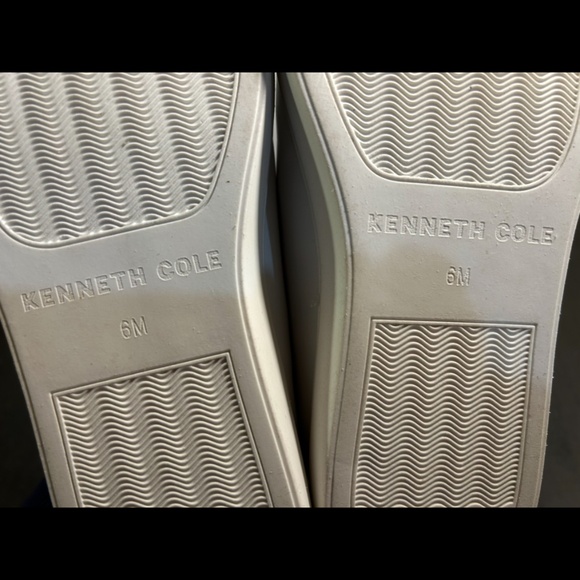 Kenneth Cole Leather Kam Sneakers White/Gold Womans 6 - Picture 16 of 16